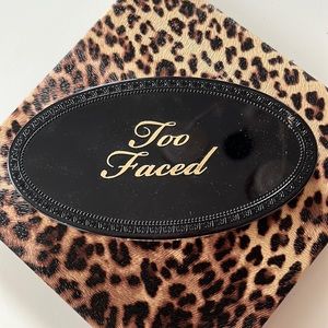 LIKE NEW Too Faced Born This Way Turn Up The Light Highlighting Palette in Light